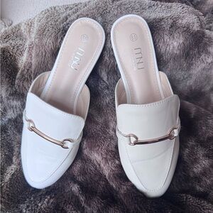 Musshoe White Slip-on Mules Size 8 1/2
